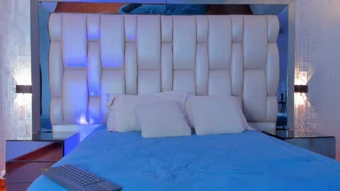 Snapshot of _saragarcia_ chatting on 01-24-25, 06:25 Sara online show from 01-24-25, 06:25