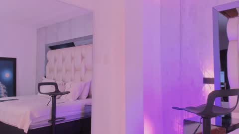 Snapshot of _saragarcia_ chatting on 09-24-25, 11:35 Sara online show from 09-24-25, 11:35