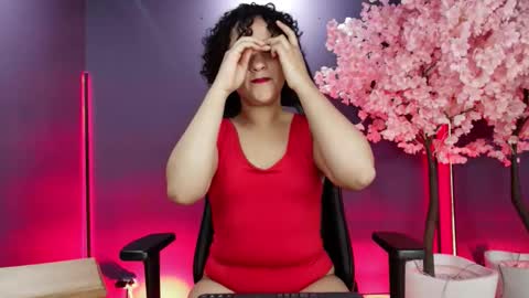 Sara online show from 11-15-25, 01:07