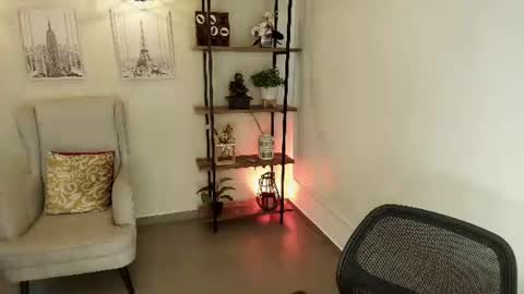Snapshot of _sassy_girl chatting on 06-15-26, 07:05 Sassy Girl online show from 06-15-26, 07:05