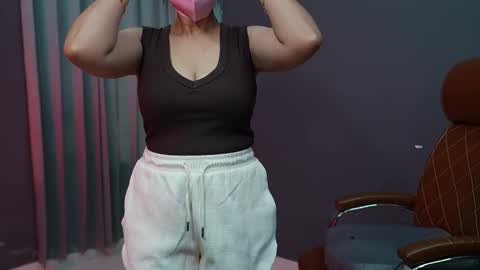 Snapshot of _savy_ chatting on 05-27-26, 07:27 Savreen online show from 05-27-26, 07:27