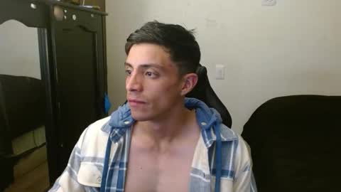 Snapshot of _schnnneider_ chatting on 09-22-25, 01:51 SCHNEIDER online show from 09-22-25, 01:51