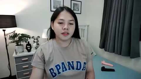 Snapshot of _seductive_jane chatting on 10-22-25, 05:56 ENAJ online show from 10-22-25, 05:56