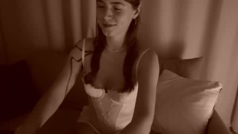 Lia online show from 11-13-25, 08:41