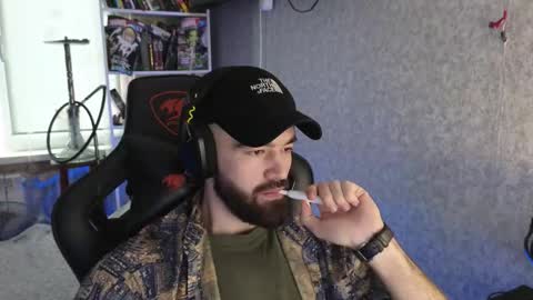 Ask me online show from 12-17-25, 08:20