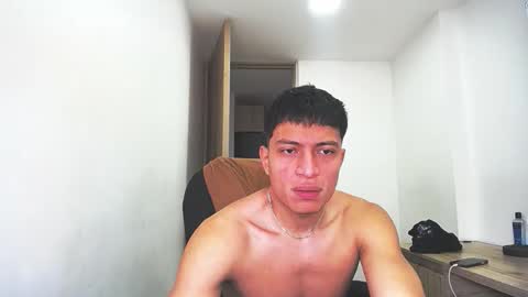 Juan Pablo-independent model online show from 03-04-26, 06:03