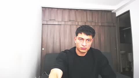 Juan Pablo-independent model online show from 03-22-26, 07:23