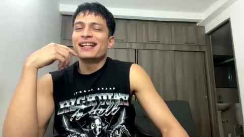 Juan Pablo-independent model online show from 03-29-26, 12:54