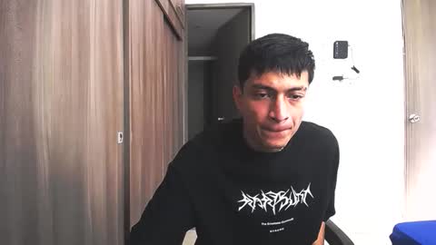 Juan Pablo-independent model online show from 05-16-26, 05:12