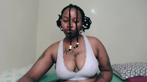 Snapshot of _sexysquirter chatting on 11-16-25, 05:29 _sexysquirter online show from 11-16-25, 05:29