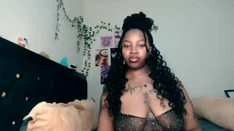 Snapshot of _sexysquirter chatting on 05-27-26, 12:07 _sexysquirter online show from 05-27-26, 12:07