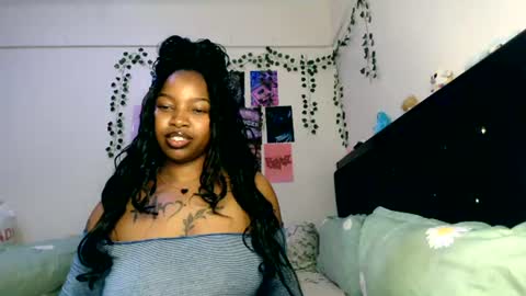 Snapshot of _sexysquirter chatting on 06-25-26, 09:30 _sexysquirter online show from 06-25-26, 09:30
