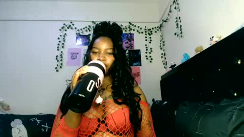 Snapshot of _sexysquirter chatting on 06-30-26, 08:32 _sexysquirter online show from 06-30-26, 08:32
