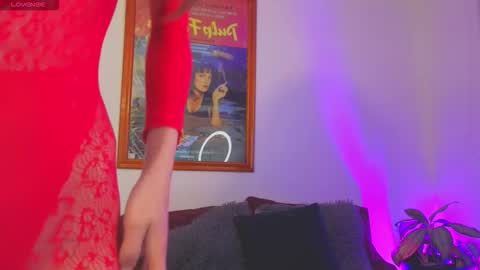 Snapshot of _silvia_vega_ chatting on 04-09-26, 02:11 _silvia_vega_ online show from 04-09-26, 02:11
