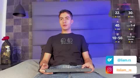 Snapshot of _simoon_ chatting on 09-13-25, 02:28 simon online show from 09-13-25, 02:28