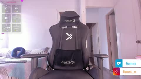 Snapshot of _simoonn_ chatting on 05-26-26, 05:09 Liam modelo independiente online show from 05-26-26, 05:09