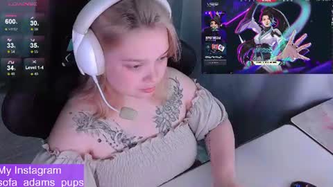 Snapshot of _sofia_adam_ chatting on 06-15-26, 10:39 pups online show from 06-15-26, 10:39