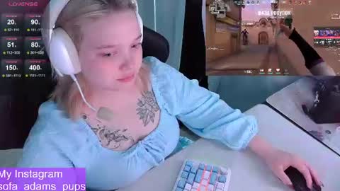 Snapshot of _sofia_adam_ chatting on 06-23-26, 08:12 pups online show from 06-23-26, 08:12