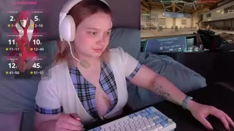 Snapshot of _sofia_adam_ chatting on 07-09-26, 05:11 pups online show from 07-09-26, 05:11