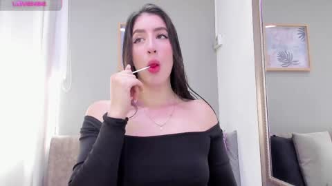 Snapshot of _sofia_cruz chatting on 10-01-25, 04:57 640 200 online show from 10-01-25, 04:57
