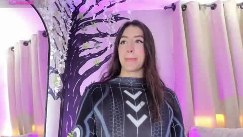 Snapshot of _sofia_cruz chatting on 11-13-25, 06:40 640 200 online show from 11-13-25, 06:40