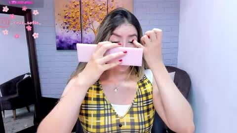 Snapshot of _sofia_cruz chatting on 05-22-26, 07:30 640 200 online show from 05-22-26, 07:30