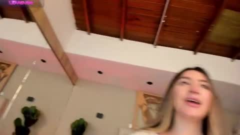 Snapshot of _sofia_cruz chatting on 07-06-26, 07:38 640 200 online show from 07-06-26, 07:38