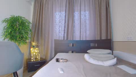 Jane online show from 01-31-25, 06:46