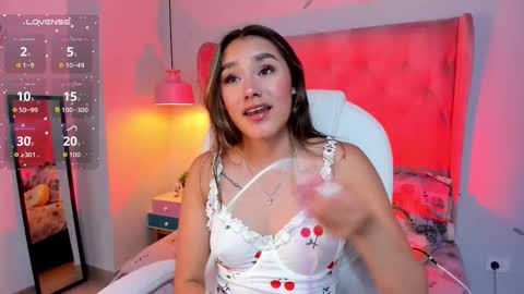 Sophie  online show from 01-06-26, 08:01