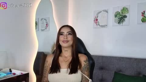 Snapshot of _sophiebrown__ chatting on 12-09-24, 12:56 Andrea The Next Stream Wednesday online show from 12-09-24, 12:56