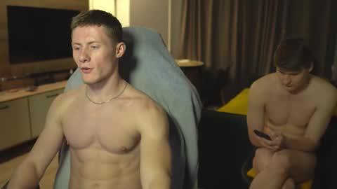 OLIVERpvt is open online show from 10-28-25, 12:41