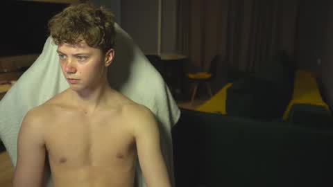 OLIVERpvt is open online show from 11-22-25, 12:04