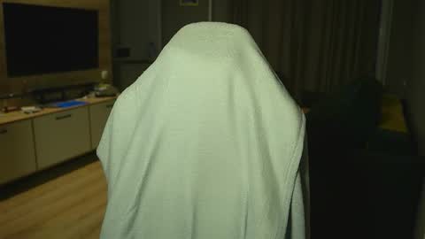 OLIVERpvt is open online show from 12-02-25, 04:07