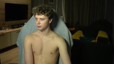 OLIVERpvt is open online show from 02-20-26, 04:51