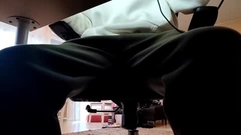 Snapshot of _spicymike_ chatting on 12-29-24, 09:06 _spicymike_ online show from 12-29-24, 09:06