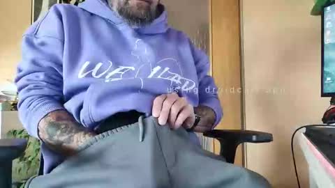 Snapshot of _spicymike_ chatting on 05-20-26, 08:31 _spicymike_ online show from 05-20-26, 08:31