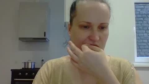 Snapshot of _squirty_pussyyy_ chatting on 01-11-25, 10:19 Melisa online show from 01-11-25, 10:19