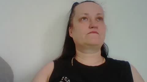 Snapshot of _squirty_pussyyy_ chatting on 02-01-25, 08:08 Melisa online show from 02-01-25, 08:08