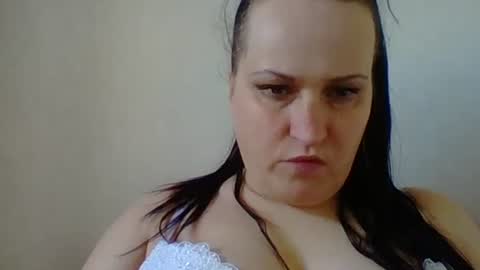 Snapshot of _squirty_pussyyy_ chatting on 02-16-25, 02:43 Melisa online show from 02-16-25, 02:43