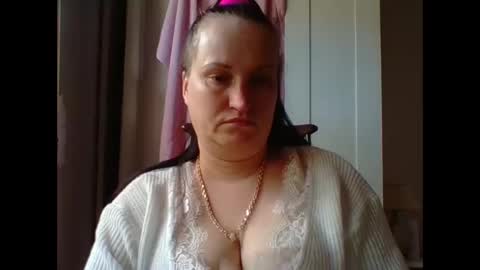 Snapshot of _squirty_pussyyy_ chatting on 02-26-25, 01:08 Melisa online show from 02-26-25, 01:08