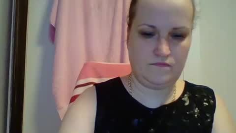 Snapshot of _squirty_pussyyy_ chatting on 03-01-25, 04:44 Melisa online show from 03-01-25, 04:44