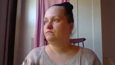 Snapshot of _squirty_pussyyy_ chatting on 03-05-25, 03:18 Melisa online show from 03-05-25, 03:18