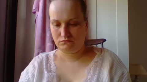 Snapshot of _squirty_pussyyy_ chatting on 03-09-25, 12:09 Melisa online show from 03-09-25, 12:09