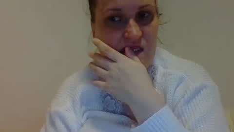 Snapshot of _squirty_pussyyy_ chatting on 03-10-25, 10:02 Melisa online show from 03-10-25, 10:02