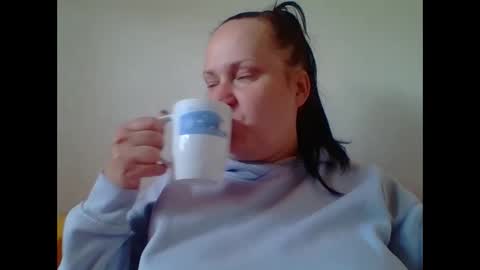 Snapshot of _squirty_pussyyy_ chatting on 09-12-25, 10:04 Melisa online show from 09-12-25, 10:04