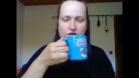 Snapshot of _squirty_pussyyy_ chatting on 09-15-25, 06:46 Melisa online show from 09-15-25, 06:46