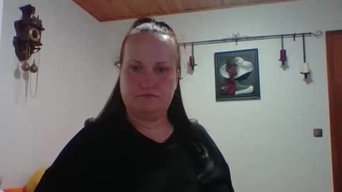 Snapshot of _squirty_pussyyy_ chatting on 09-15-25, 07:03 Melisa online show from 09-15-25, 07:03