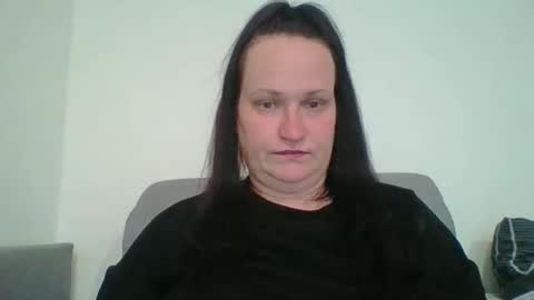Snapshot of _squirty_pussyyy_ chatting on 10-15-25, 07:36 Melisa online show from 10-15-25, 07:36