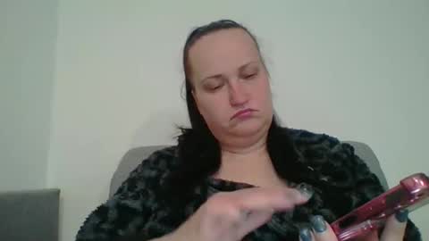 Snapshot of _squirty_pussyyy_ chatting on 10-22-25, 05:30 Melisa online show from 10-22-25, 05:30
