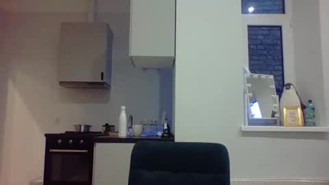 Snapshot of _squirty_pussyyy_ chatting on 10-27-25, 05:55 Melisa online show from 10-27-25, 05:55